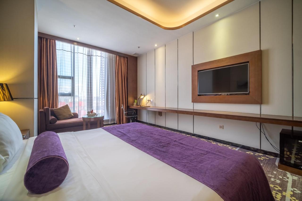 Relteem Hotel Zhongshan  Bagian luar foto