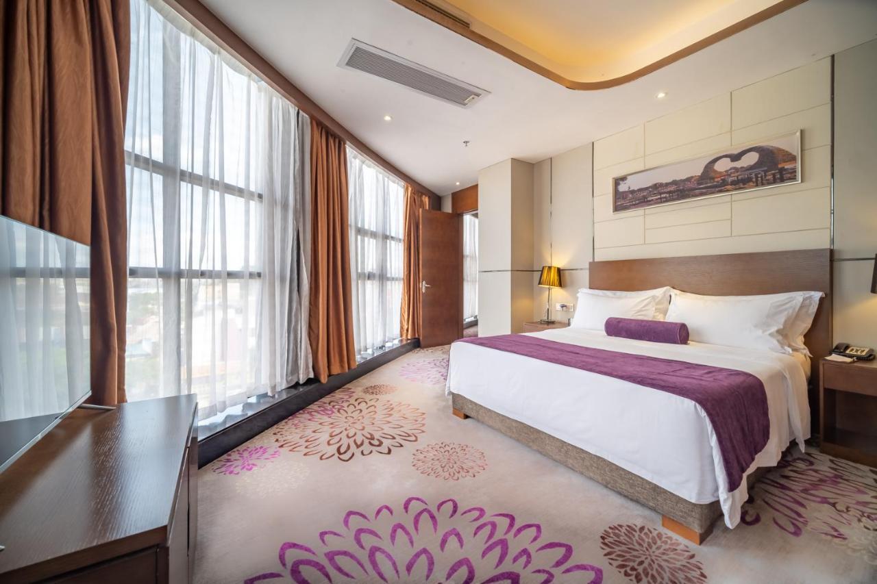 Relteem Hotel Zhongshan  Bagian luar foto