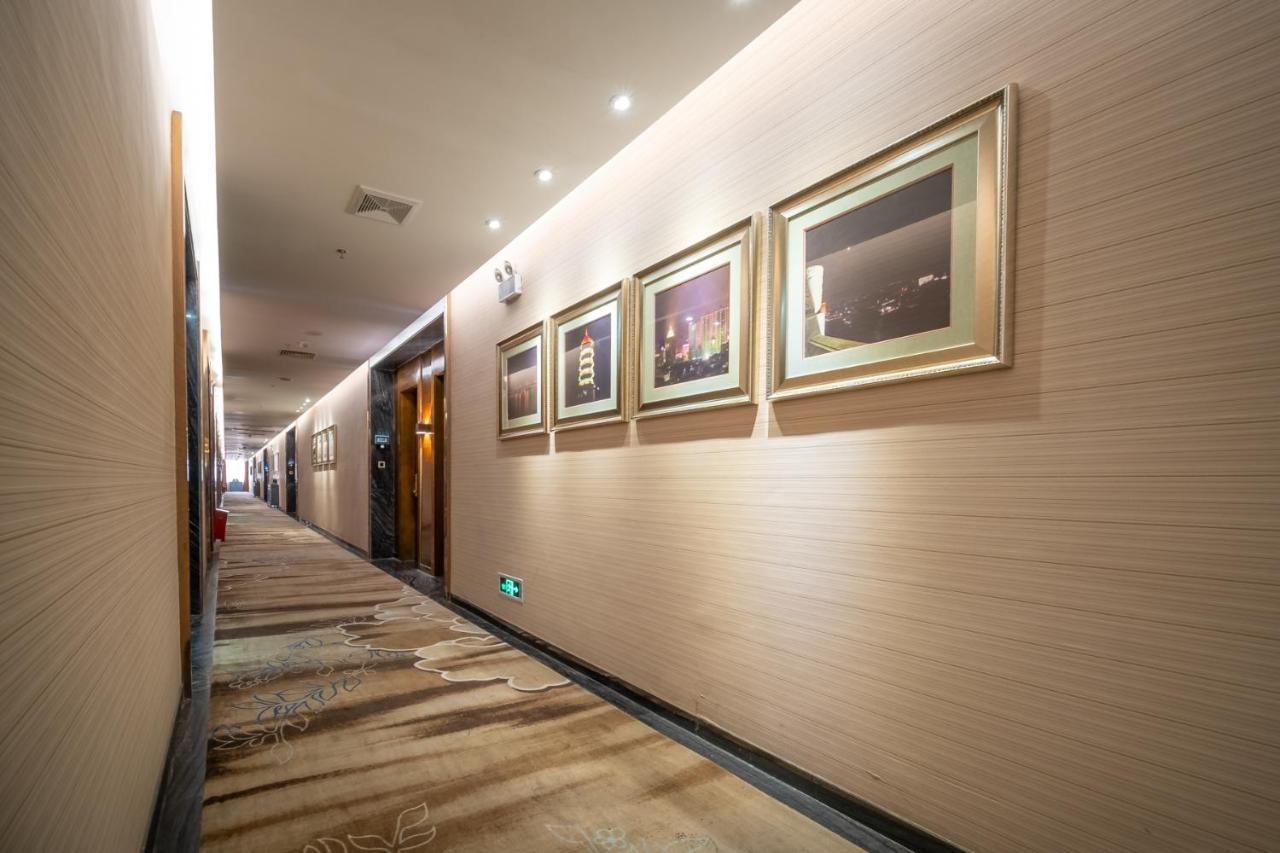 Relteem Hotel Zhongshan  Bagian luar foto