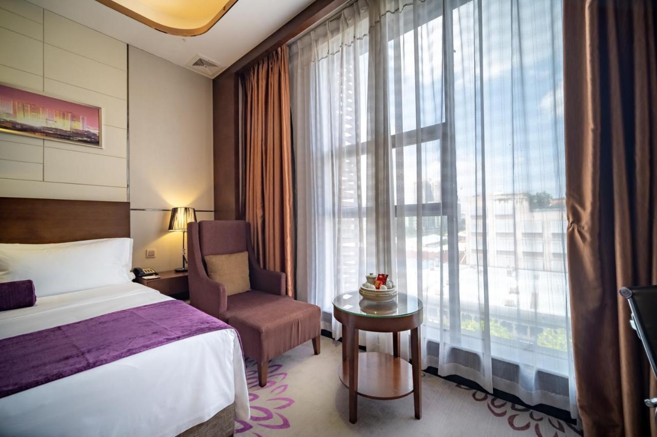 Relteem Hotel Zhongshan  Bagian luar foto