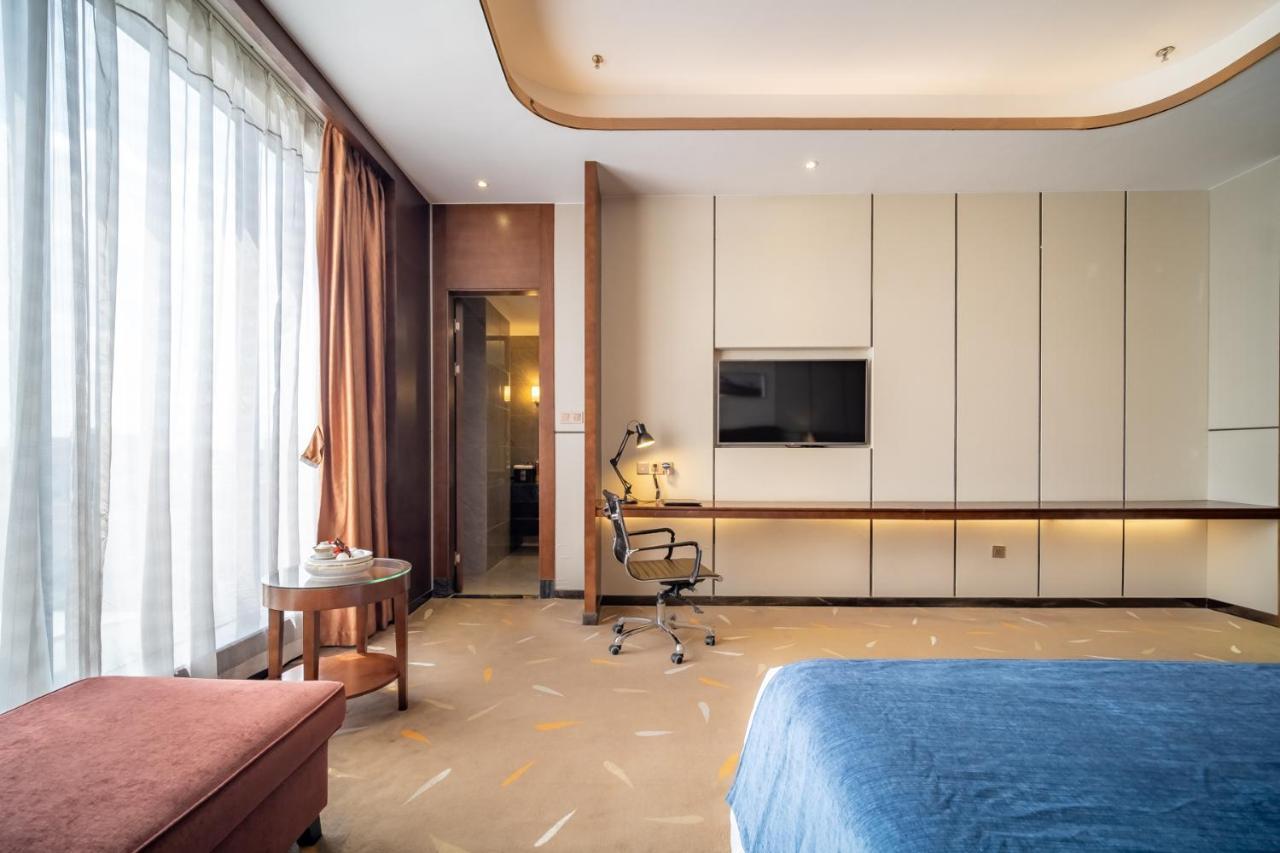 Relteem Hotel Zhongshan  Bagian luar foto
