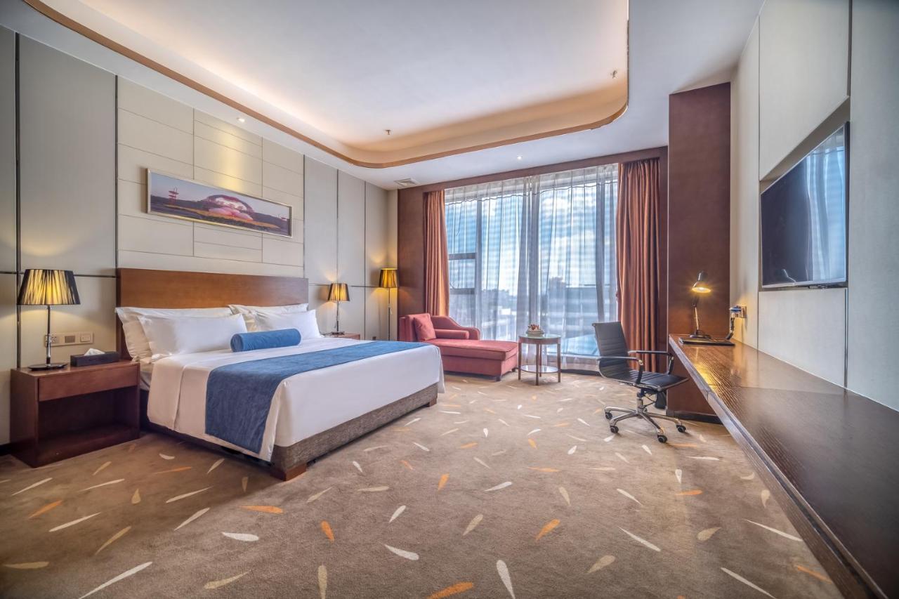 Relteem Hotel Zhongshan  Bagian luar foto